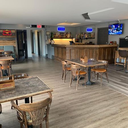ترورو Stonehouse Motel And Restaurant المظهر الخارجي الصورة