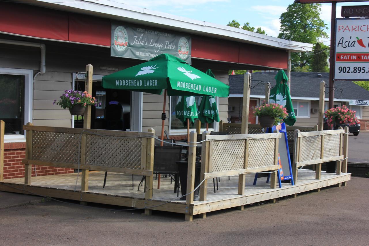 ترورو Stonehouse Motel And Restaurant المظهر الخارجي الصورة